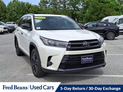 2019 Toyota Highlander SE