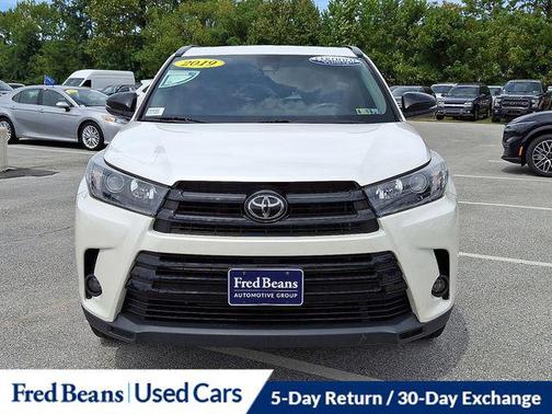 2019 Toyota Highlander SE