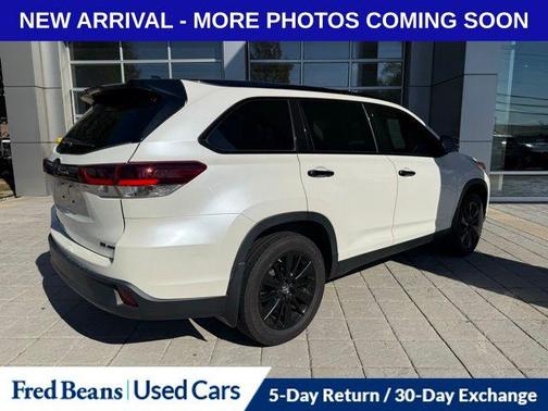 2019 Toyota Highlander SE