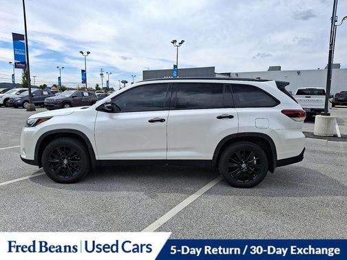 2019 Toyota Highlander SE