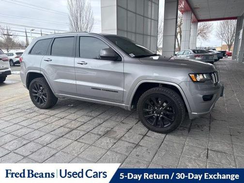 2021 Jeep Grand Cherokee Laredo