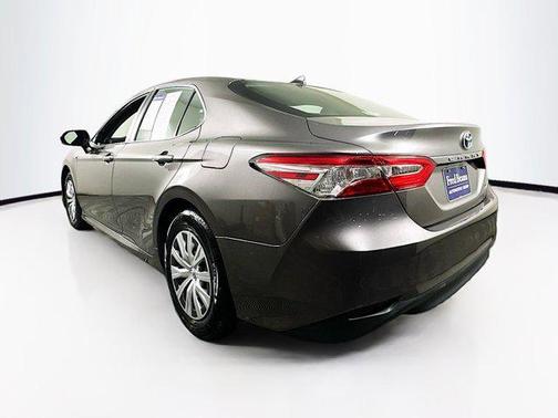 2019 Toyota Camry Hybrid LE