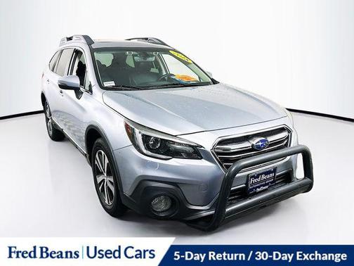 Ice Silver Metallic 2018 Subaru Outback 2.5i Limited