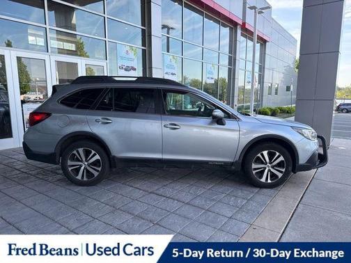 Ice Silver Metallic 2018 Subaru Outback 2.5i Limited