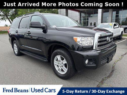 2017 Toyota Sequoia SR5
