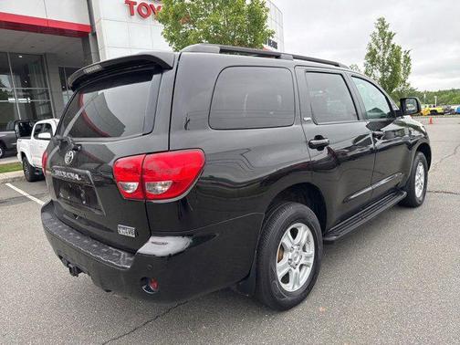 2017 Toyota Sequoia SR5