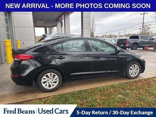 2018 Hyundai ELANTRA SE