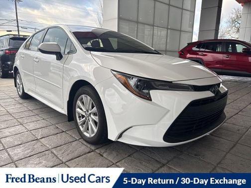 2025 Toyota Corolla LE