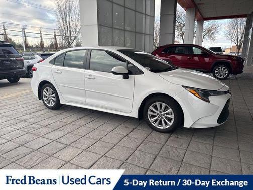 2025 Toyota Corolla LE