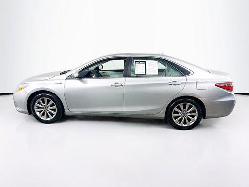 2016 Toyota Camry Hybrid XLE