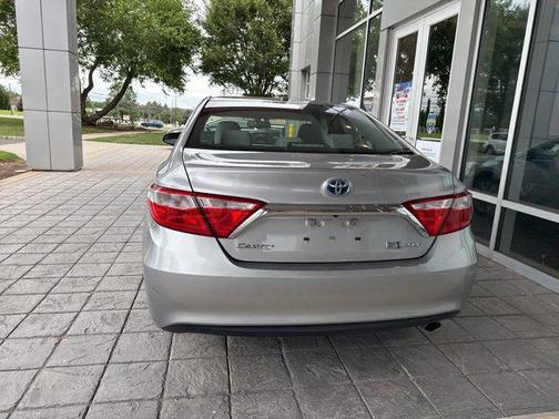 2016 Toyota Camry Hybrid XLE