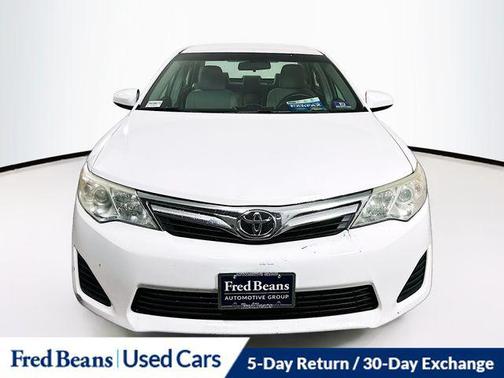 Super White 2013 Toyota Camry LE