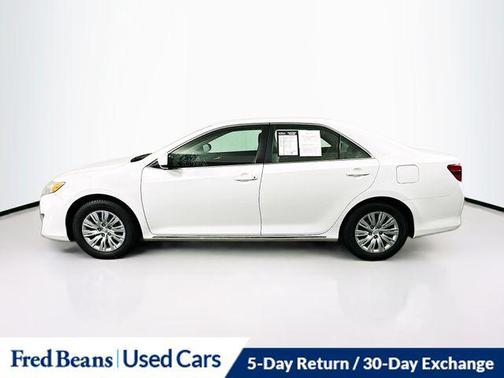 Super White 2013 Toyota Camry LE