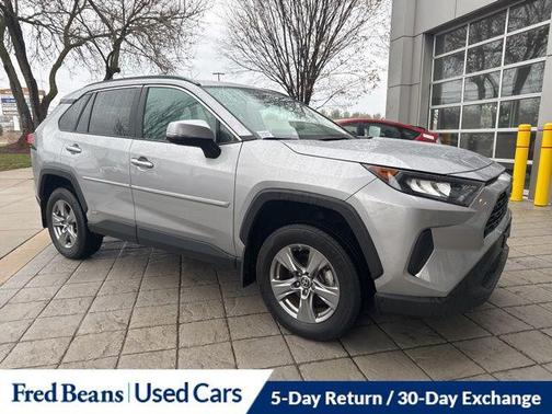 2022 Toyota RAV4 Hybrid LE