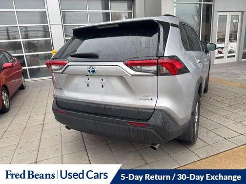 2022 Toyota RAV4 Hybrid LE