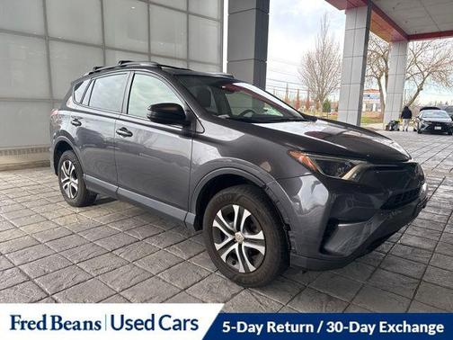 2017 Toyota RAV4 LE