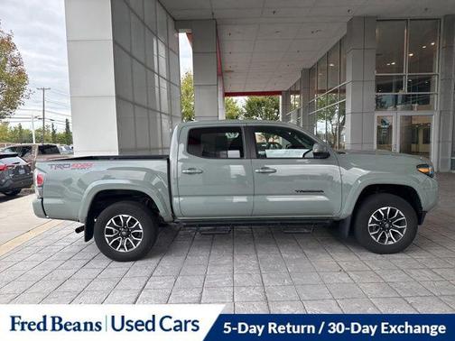 2022 Toyota Tacoma TRD Sport