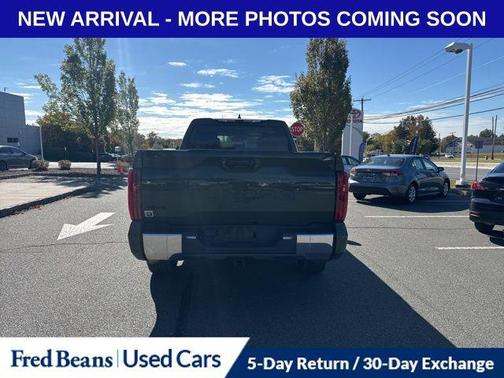 2022 Toyota Tundra SR5
