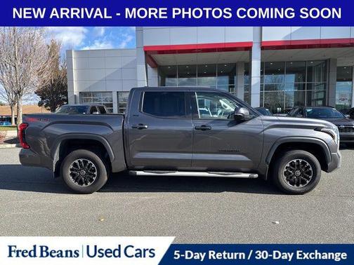 2022 Toyota Tundra SR5