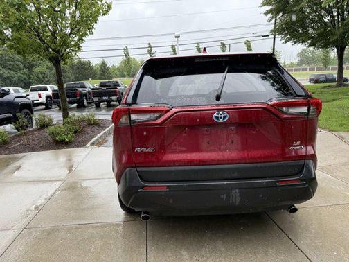 2021 Toyota RAV4 Hybrid LE