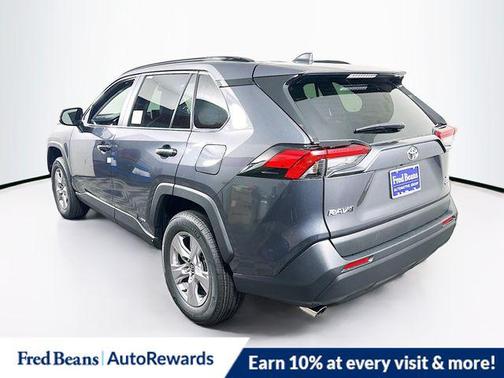 2025 Toyota RAV4 Hybrid XLE