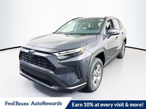 2025 Toyota RAV4 Hybrid XLE
