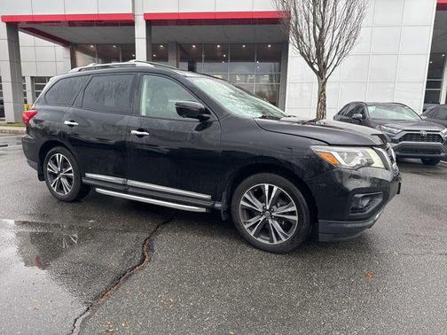 2019 Nissan Pathfinder Platinum