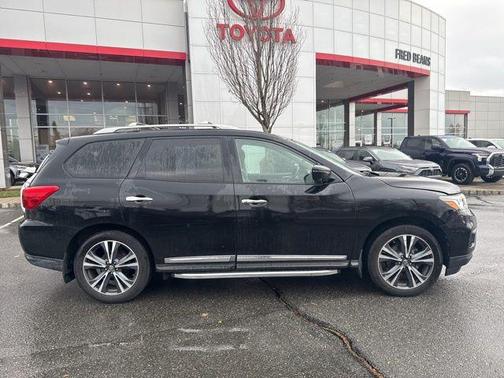 2019 Nissan Pathfinder Platinum