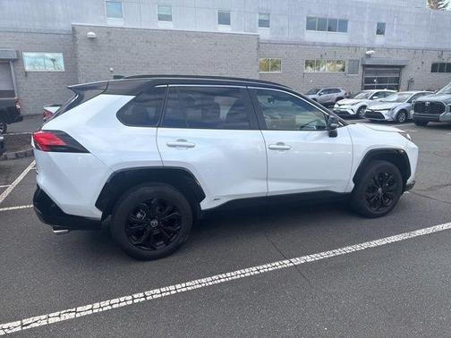 2023 Toyota RAV4 Hybrid SE