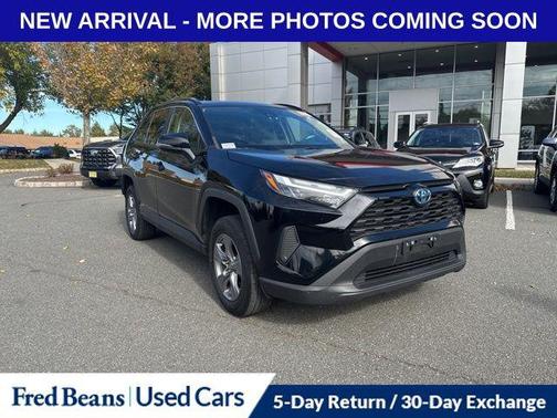 2022 Toyota RAV4 Hybrid XLE