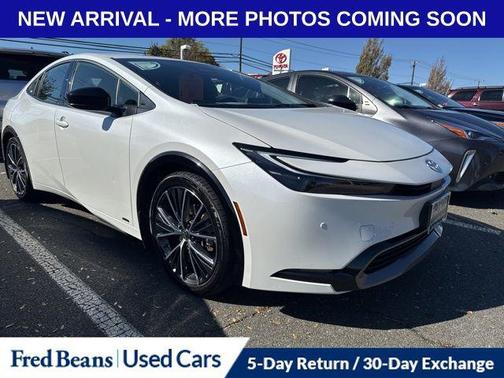 2024 Toyota Prius XLE