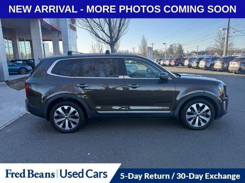 2022 Kia Telluride S