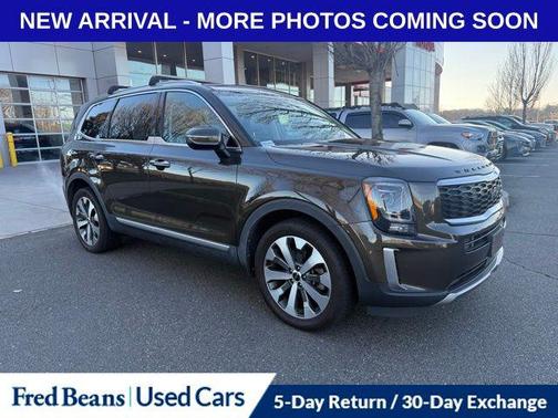 2022 Kia Telluride S