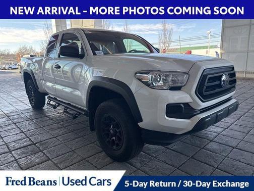 2022 Toyota Tacoma SR