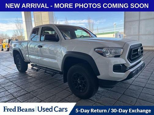 2022 Toyota Tacoma SR