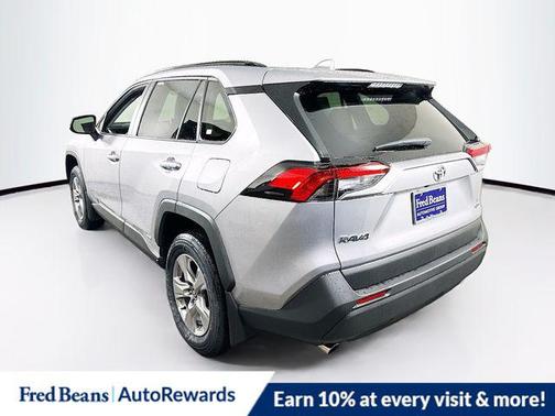 2025 Toyota RAV4 Hybrid LE