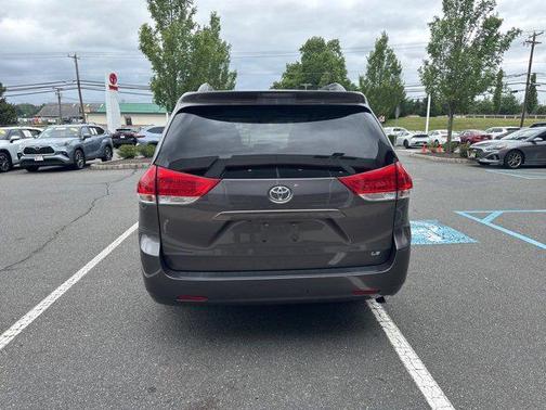 2013 Toyota Sienna LE