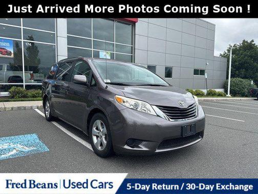 2013 Toyota Sienna LE
