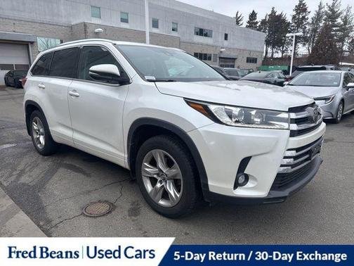 2019 Toyota Highlander 
