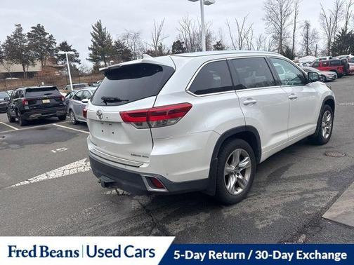 2019 Toyota Highlander 