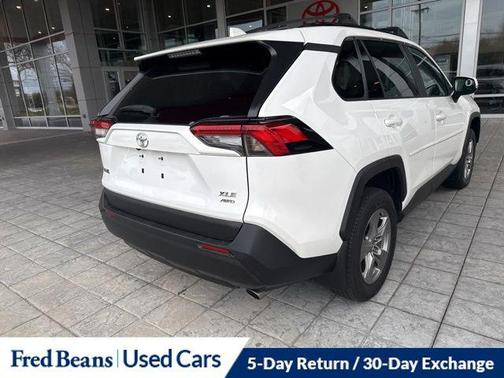 2023 Toyota RAV4 XLE