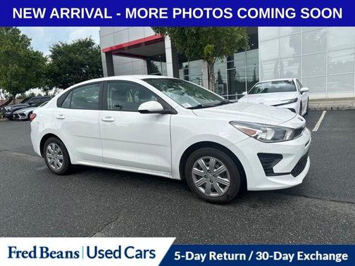 Clear White 2021 Kia Rio LX