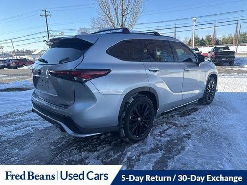 2024 Toyota Highlander XSE