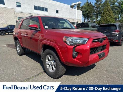 Barcelona Red Metallic 2022 Toyota 4Runner SR5 Premium