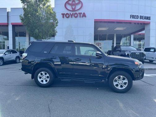 2022 Toyota 4Runner SR5
