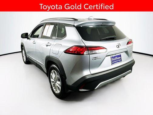 2023 Toyota Corolla Cross LE