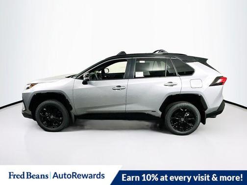 2025 Toyota RAV4 Hybrid SE