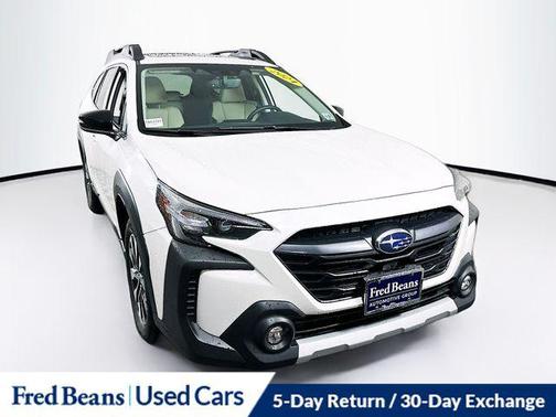 Crystal White Pearl 2024 Subaru Outback Limited