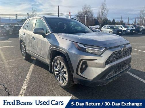2024 Toyota RAV4 XLE Premium