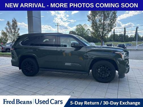 2023 Toyota Sequoia SR5